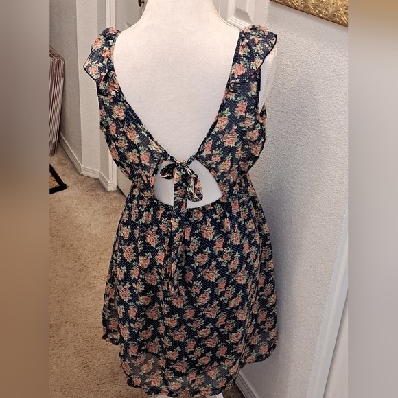 Rue 21 Sleeveless Off The Shoulder Floral Print Mini Dress - Picture 8 of 8